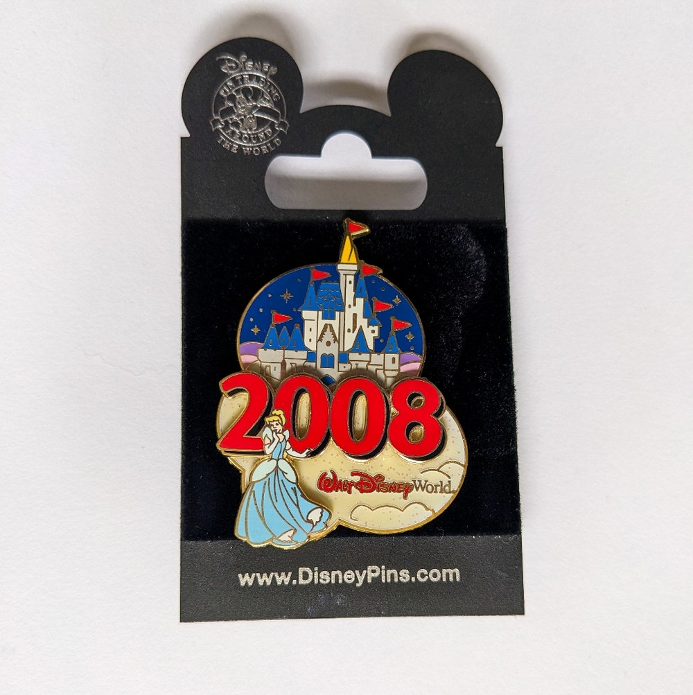 Disney Pin Cinderella 2008 NWT